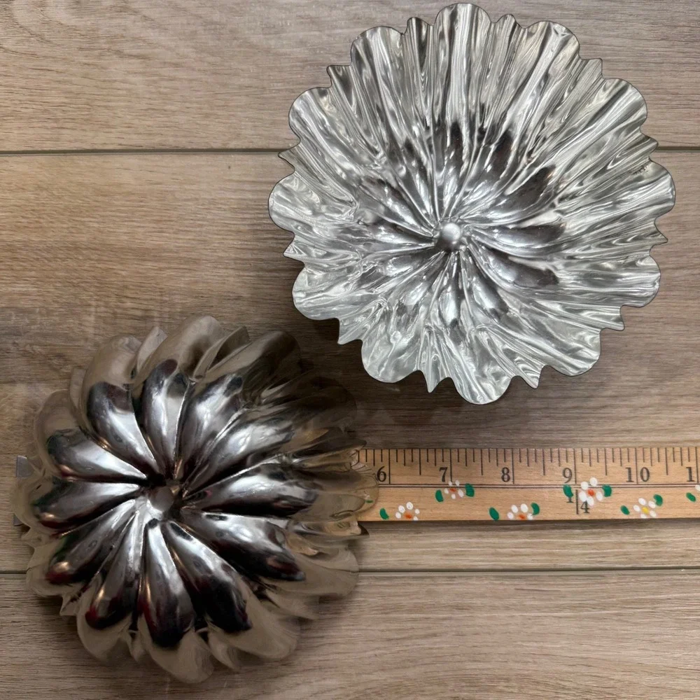 Vintage Bundt Jello Pastry‎ Molds Set 10 Fluted Flower Snowflake Shell Steel